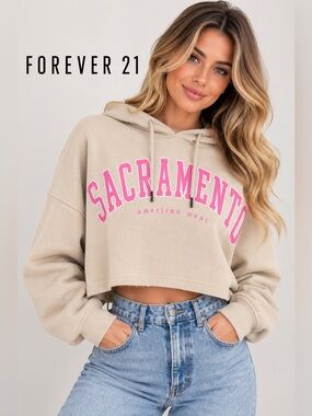 Forever 21 Sacramento Graphic Crop Hoodie Beige/Tan Size L